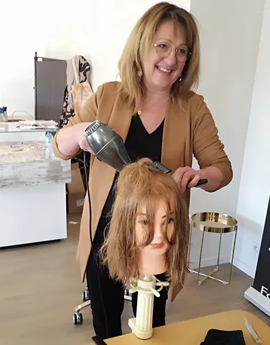 Salon de coiffure à Teil