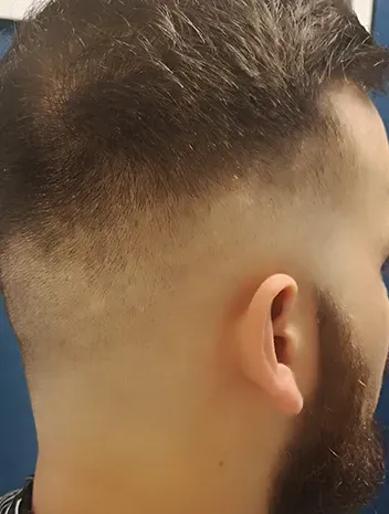 Coloration, taille de barbes et coupes de cheveux à Teil2